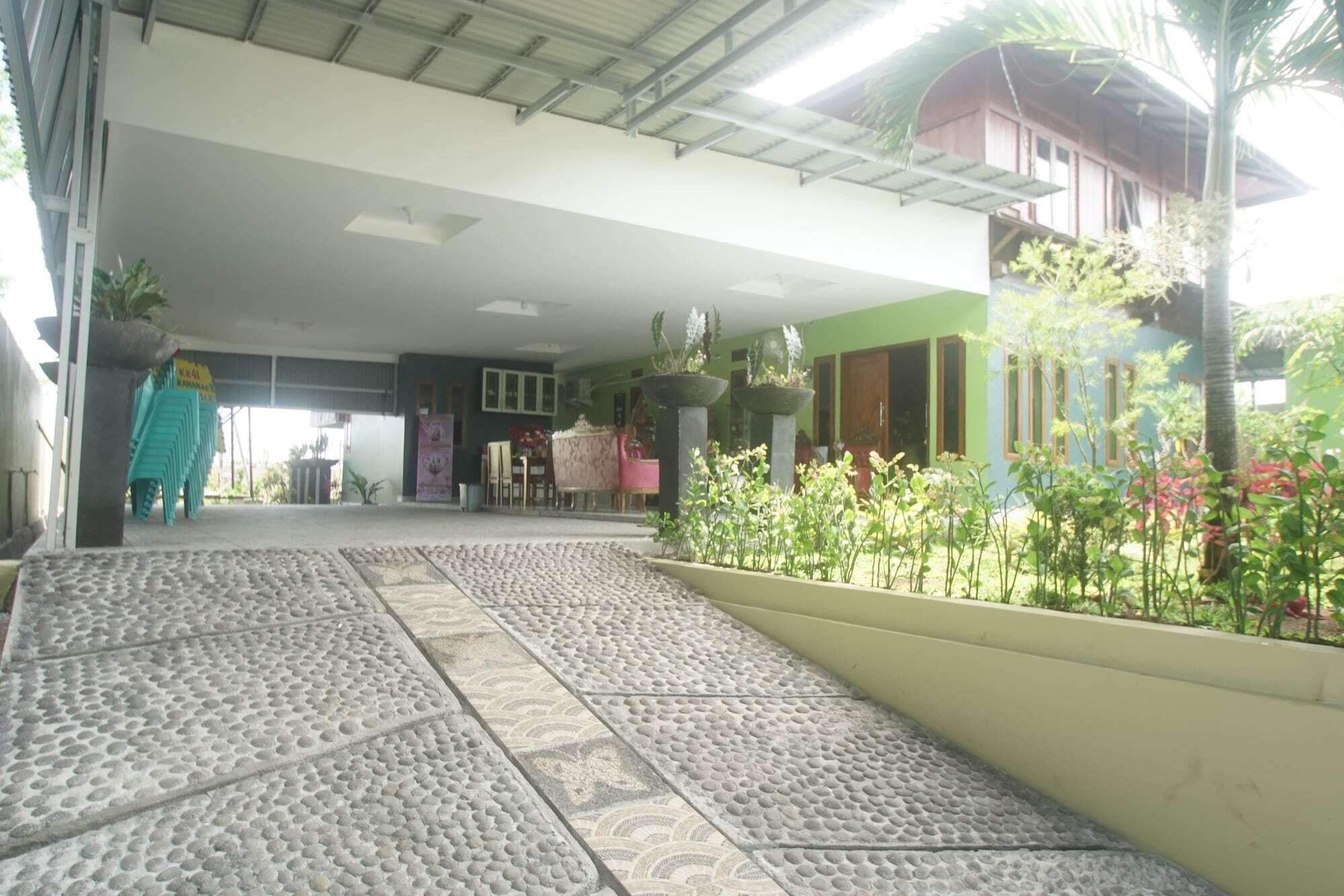 Rumah Kost Maple Winangun Manado Exterior photo